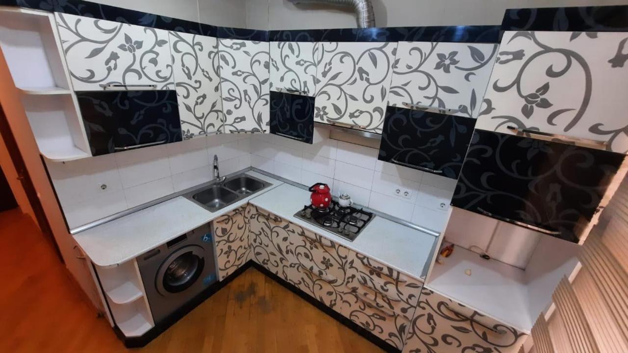 Elmler Luxs Apartments Baku Bagian luar foto